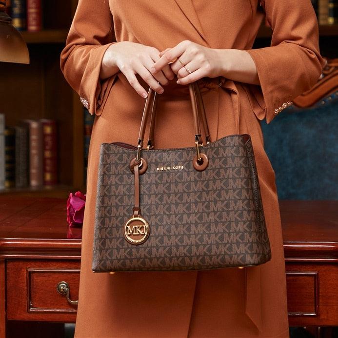 حقيبة يد للمرأة 2022 حقيبة كتف كبيرة الحجم فاخرة , محفظة جلد طبيعي - متجر بيوتي سنتر